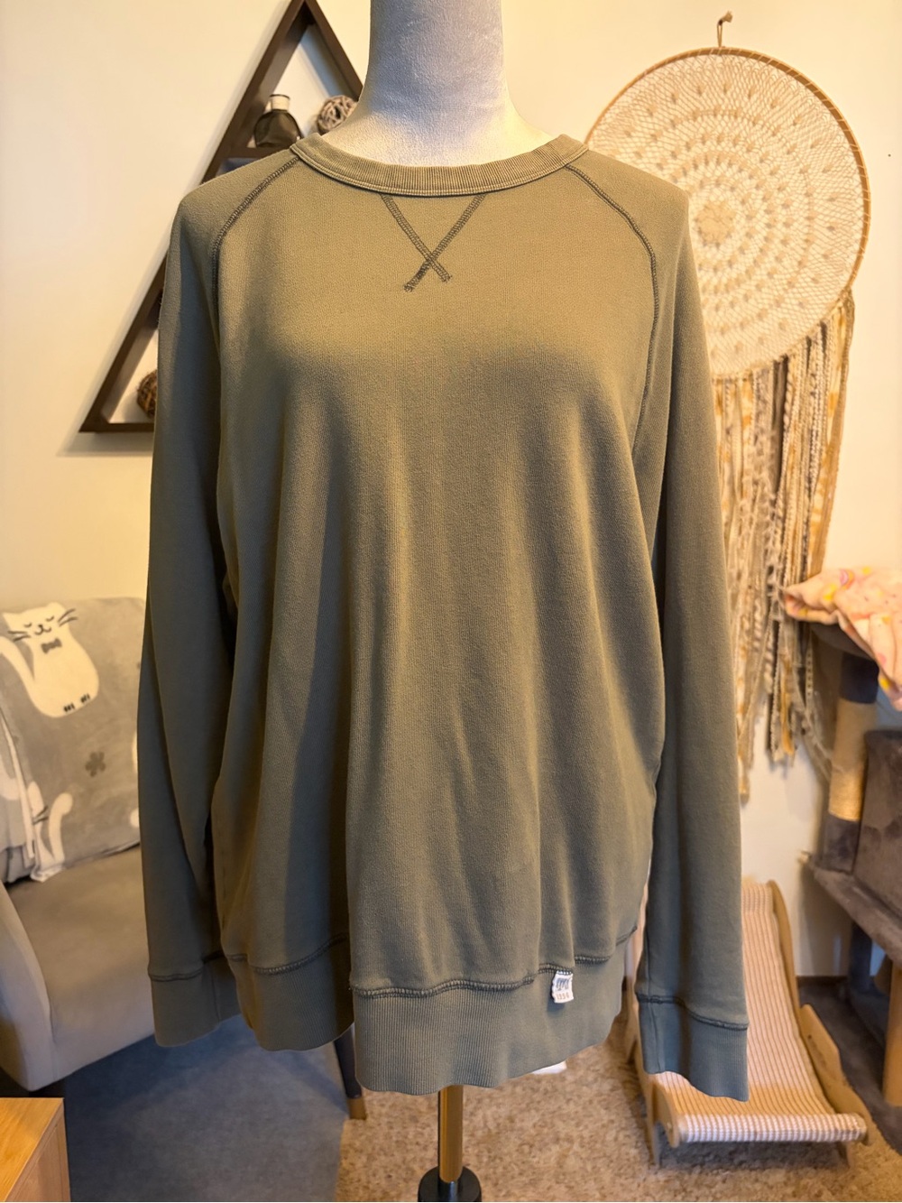 Men's Old Navy Olive Green Crewneck Sweatshirt Medium